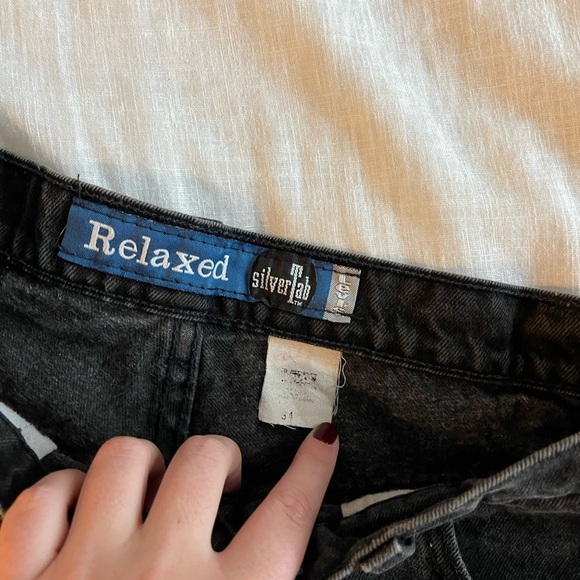 Black Levi’s Mom Shorts - Picture 4 of 6